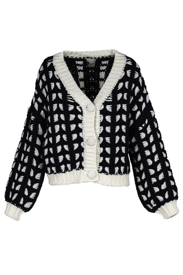 Pulover gros negru cu nasturi tricotati - imagine 4