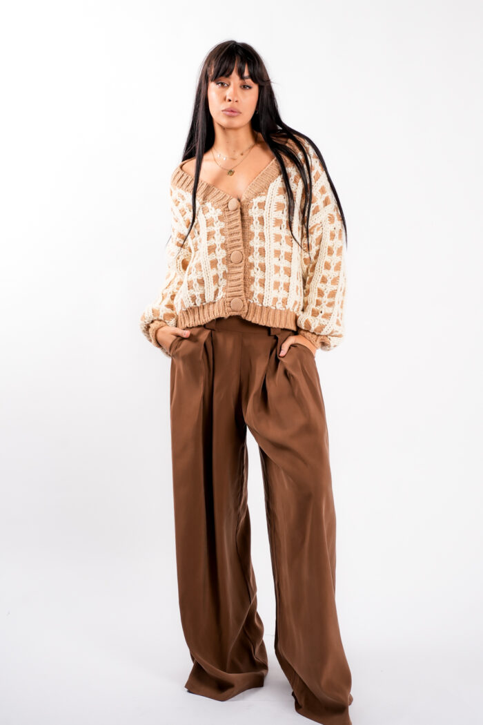 Pulover gros nude cu nasturi tricotati - imagine 3
