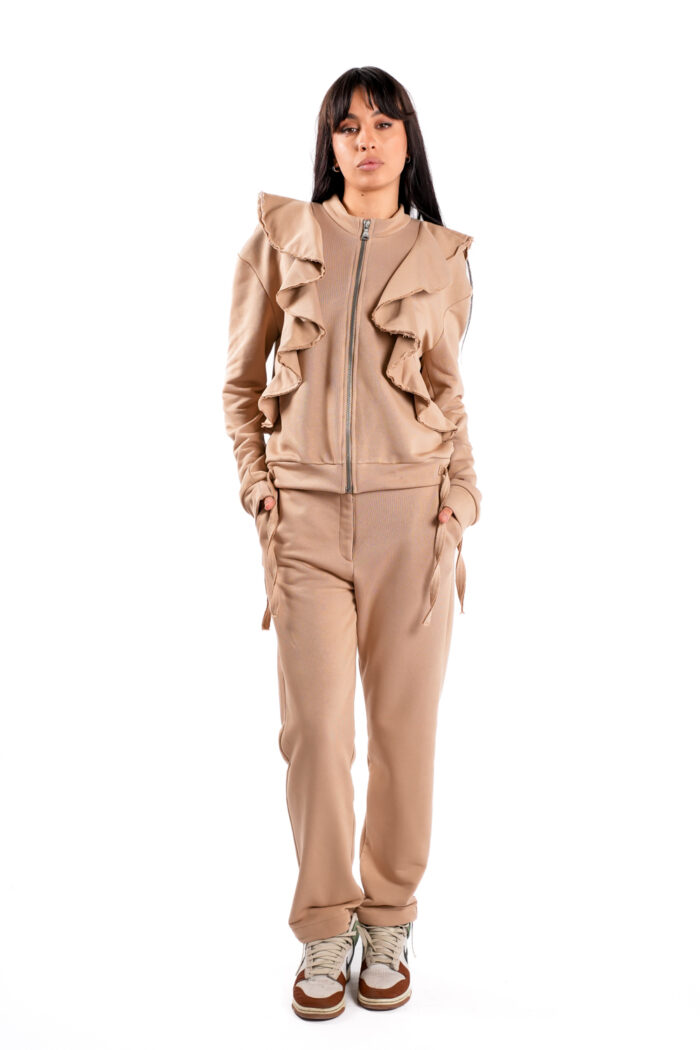 Compleu sport cu volane statement - imagine 3