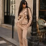 Compleu sport cu volane statement
