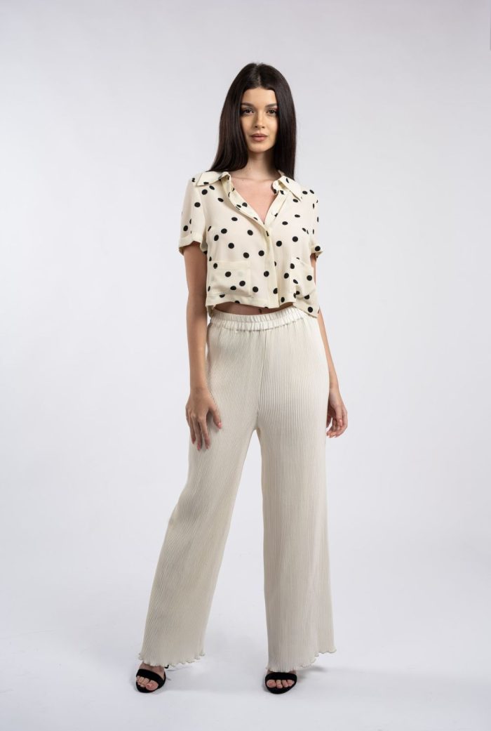 Pantaloni crem plisați, cu croială largă și talie elastică - imagine 4