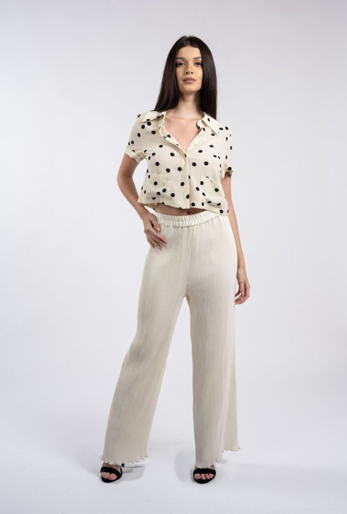 Pantaloni crem plisați, cu croială largă și talie elastică - imagine 3