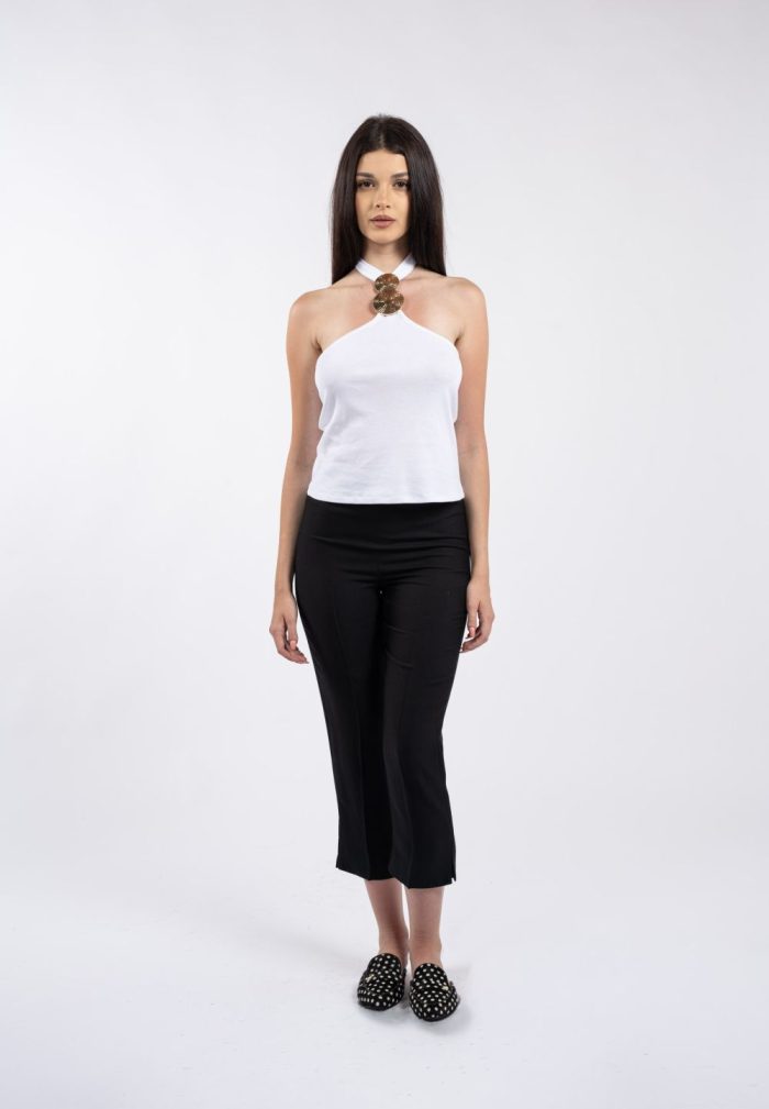 Top alb cu decolteu halter și ornament auriu - imagine 2