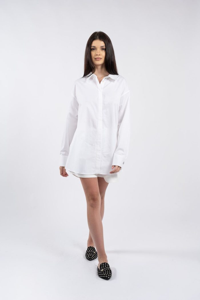 Cămașă albă oversized, cu mâneci lungi și manșete late - imagine 2