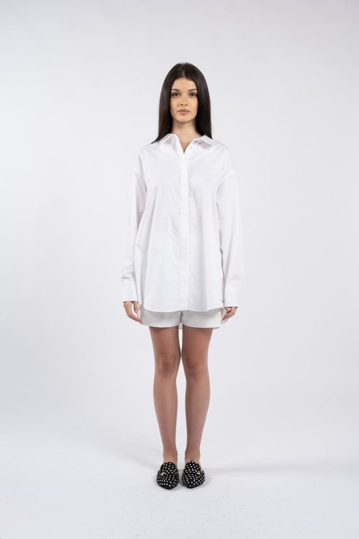 Cămașă albă oversized, cu mâneci lungi și manșete late - imagine 3