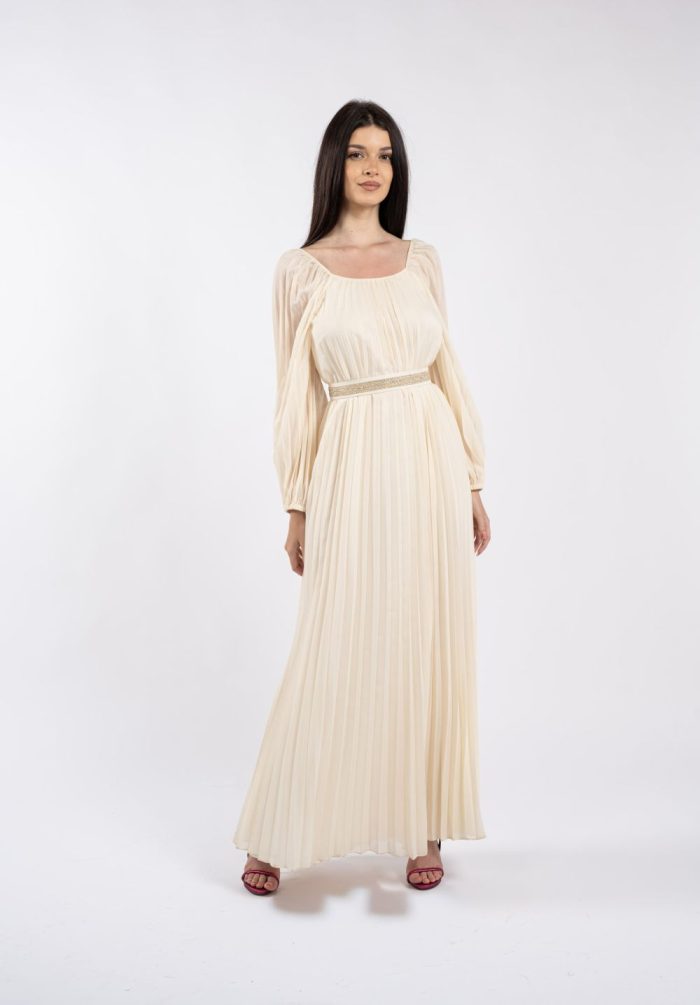 Rochie maxi crem plisată, cu detaliu auriu în talie - imagine 3